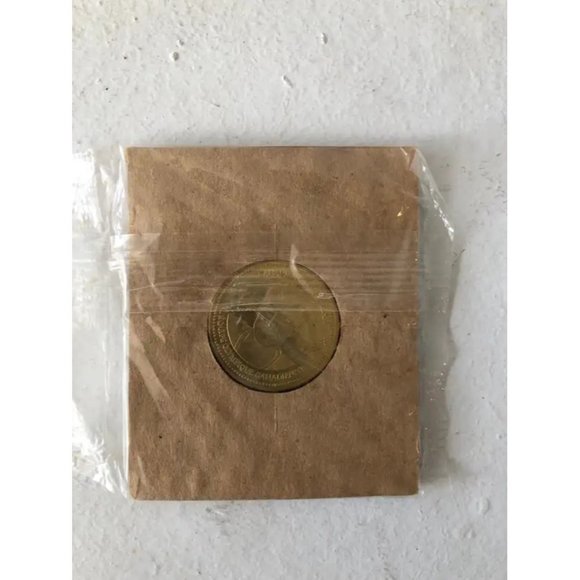 2002 Team Canada Olympic Coke Coins - Picture 1 of 3